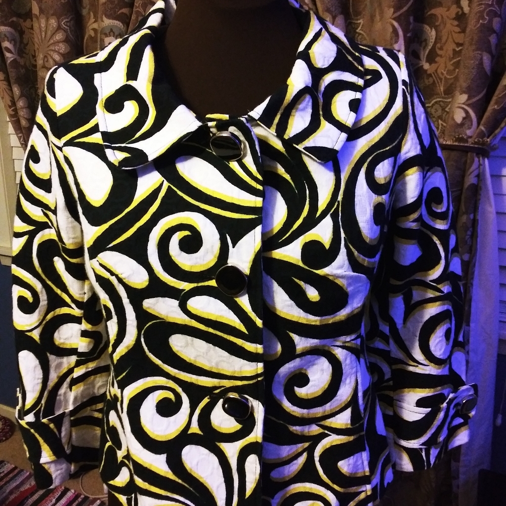 Lady Jacket - Picture 2 of 5